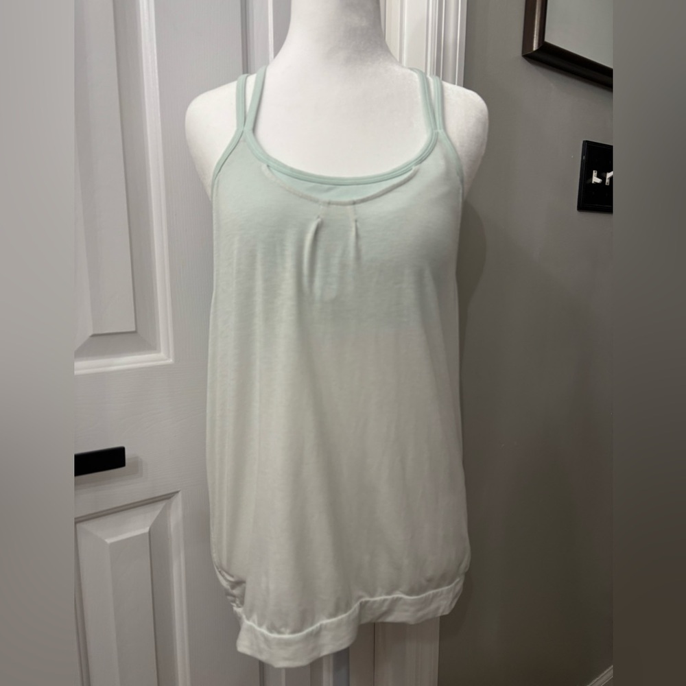 Athleta Essence Relaxed Tank Top Mint Green White Built In Bra Size M